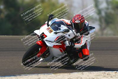 media/Sep-20-2025-TrackDaz (Sat) [[27f0cde673]]/A Group/11am (Turn 2)/